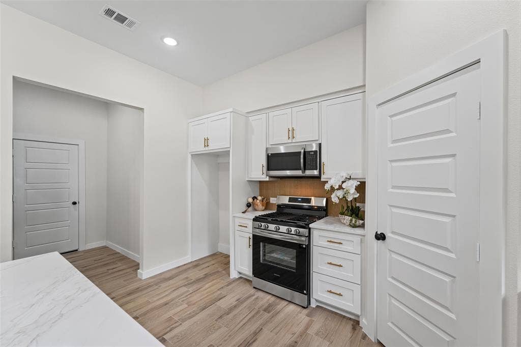 10511 Casnett Drive, Dallas, TX 75217