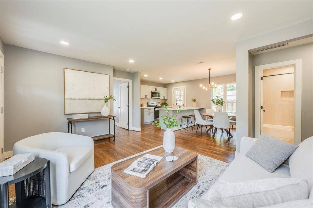 10622 Fern Drive, Dallas, TX 75228 10622 Fern Drive, Dallas, TX 75228