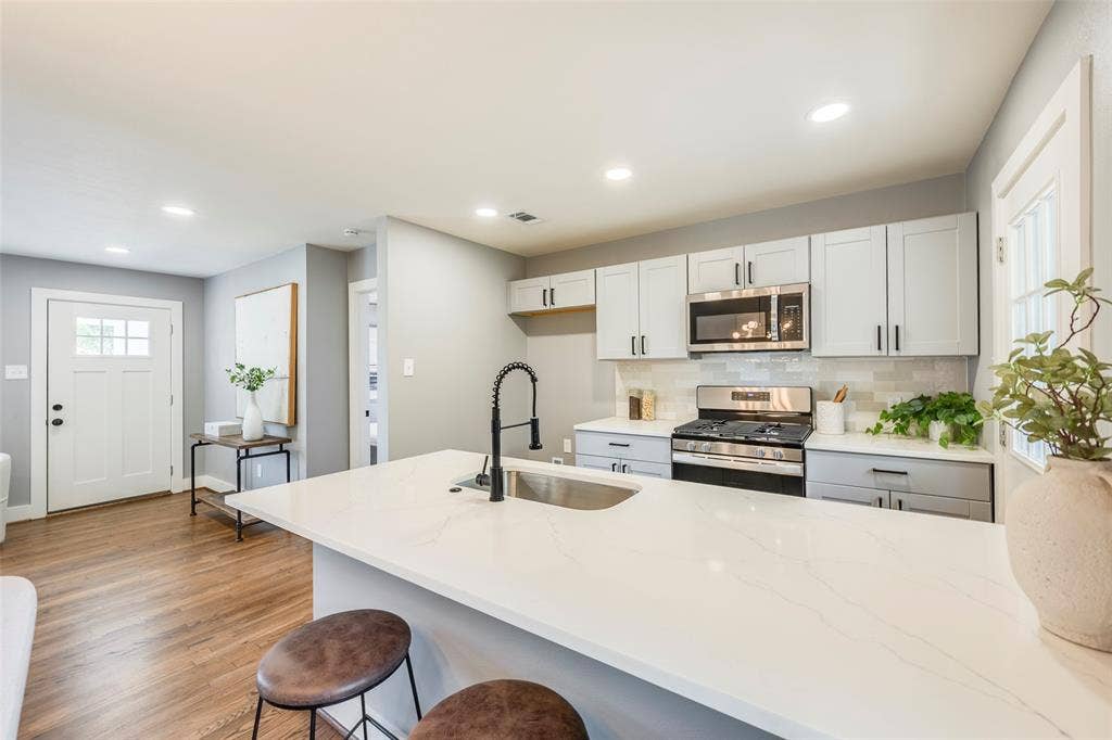 10622 Fern Drive, Dallas, TX 75228 10622 Fern Drive, Dallas, TX 75228