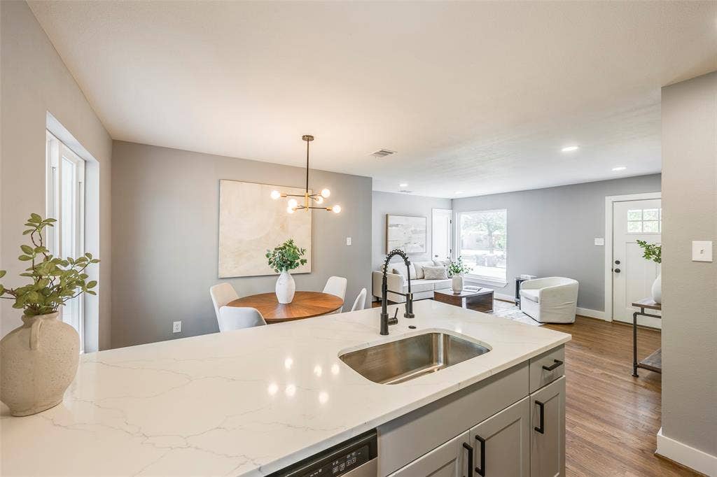 10622 Fern Drive, Dallas, TX 75228 10622 Fern Drive, Dallas, TX 75228
