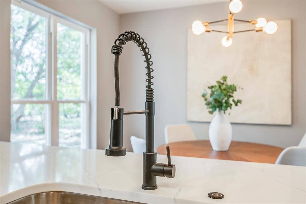 10622 Fern Drive, Dallas, TX 75228 10622 Fern Drive, Dallas, TX 75228