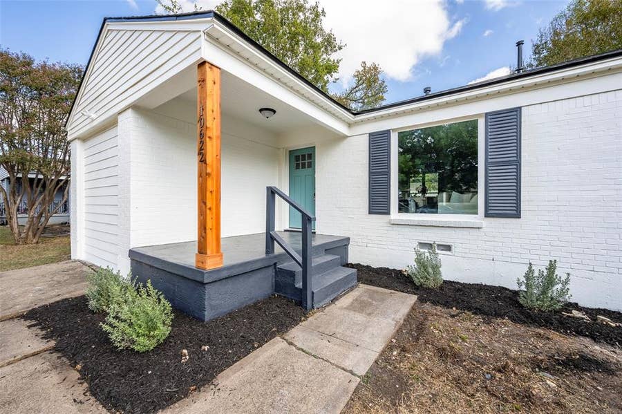 Property photo for 10622 Fern Drive, Dallas, TX