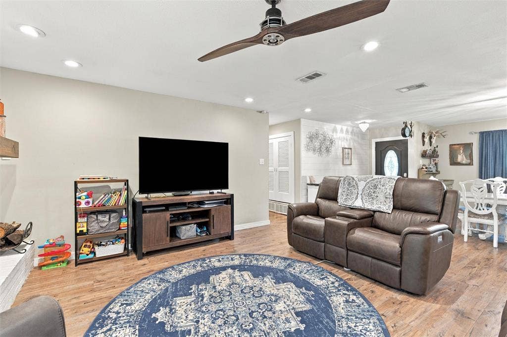 1001 Rambler Drive, Waco, TX 76710 1001 Rambler Drive, Waco, TX 76710