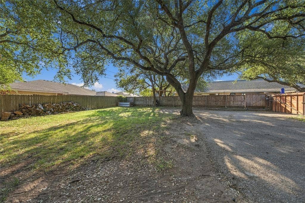 1001 Rambler Drive, Waco, TX 76710 1001 Rambler Drive, Waco, TX 76710