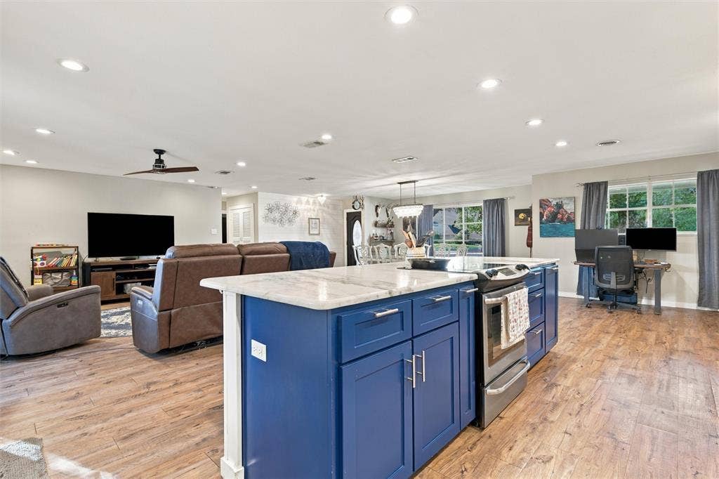 1001 Rambler Drive, Waco, TX 76710 1001 Rambler Drive, Waco, TX 76710