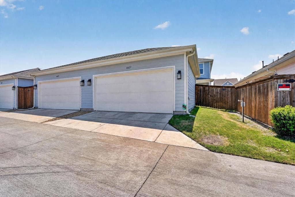 6621 Kort Street, Rowlett, TX 75089