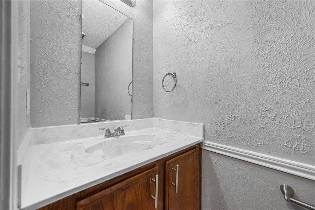 1504 E 15th Street, #9, Plano, TX 75074 1504 E 15th Street, #9, Plano, TX 75074
