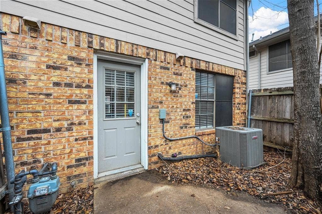 1504 E 15th Street, #9, Plano, TX 75074 1504 E 15th Street, #9, Plano, TX 75074