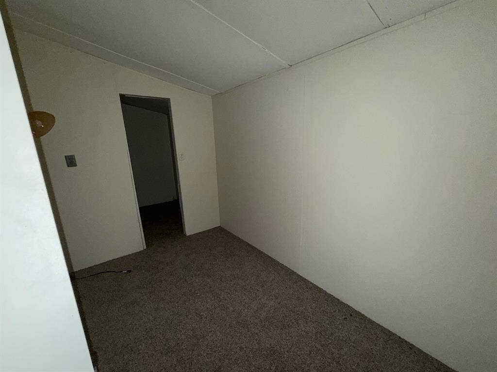 2916 E Briarwood Street, Granbury, TX 76048
