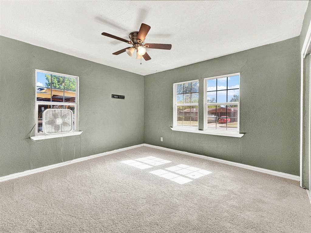 2821 Kilburn Avenue, Dallas, TX 75216