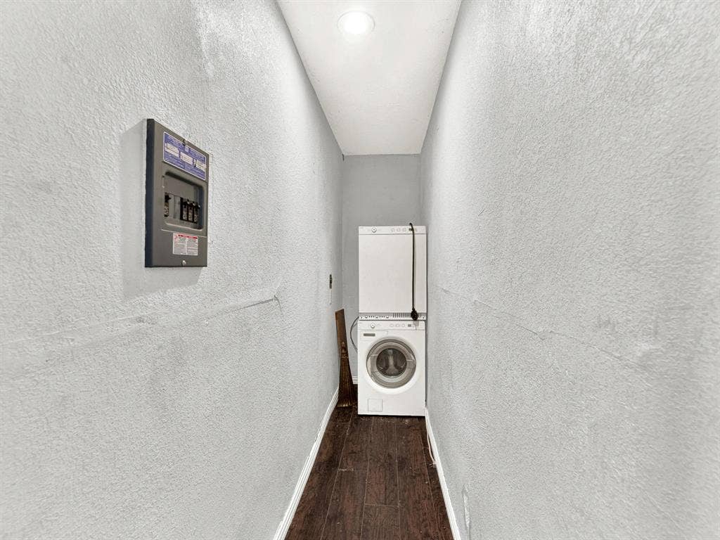2821 Kilburn Avenue, Dallas, TX 75216