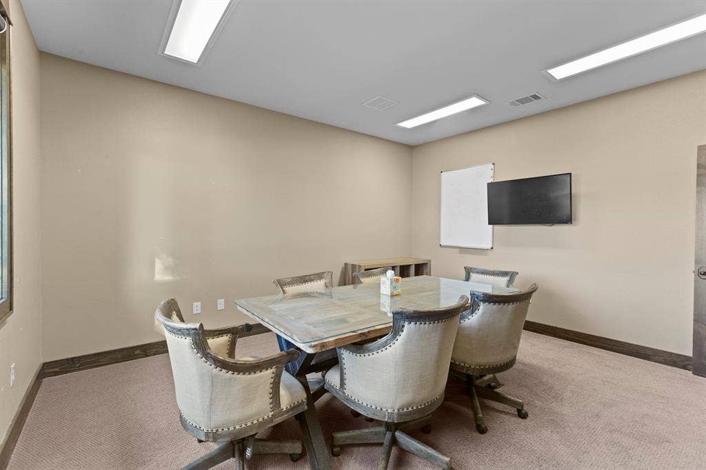 700 N Main Street, Lindale, TX 75771 Neutral-toned interior featuring recessed lighting and wall-to-wall carpeting