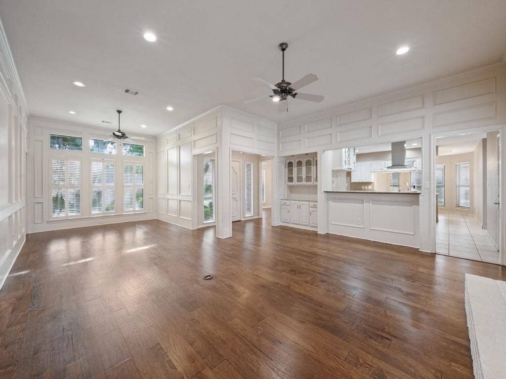 3640 Dahlia Drive, Grand Prairie, TX 75052 3640 Dahlia Drive, Grand Prairie, TX 75052