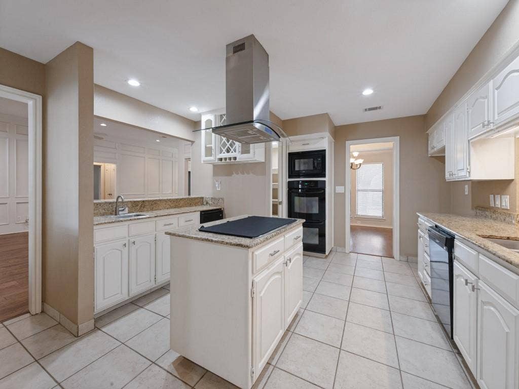 3640 Dahlia Drive, Grand Prairie, TX 75052 3640 Dahlia Drive, Grand Prairie, TX 75052