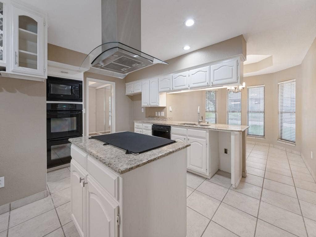 3640 Dahlia Drive, Grand Prairie, TX 75052 3640 Dahlia Drive, Grand Prairie, TX 75052