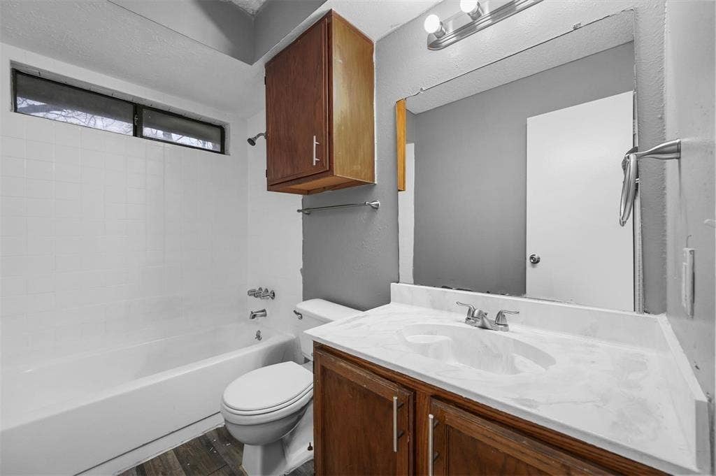 1504 E 15th Street, #18, Plano, TX 75074