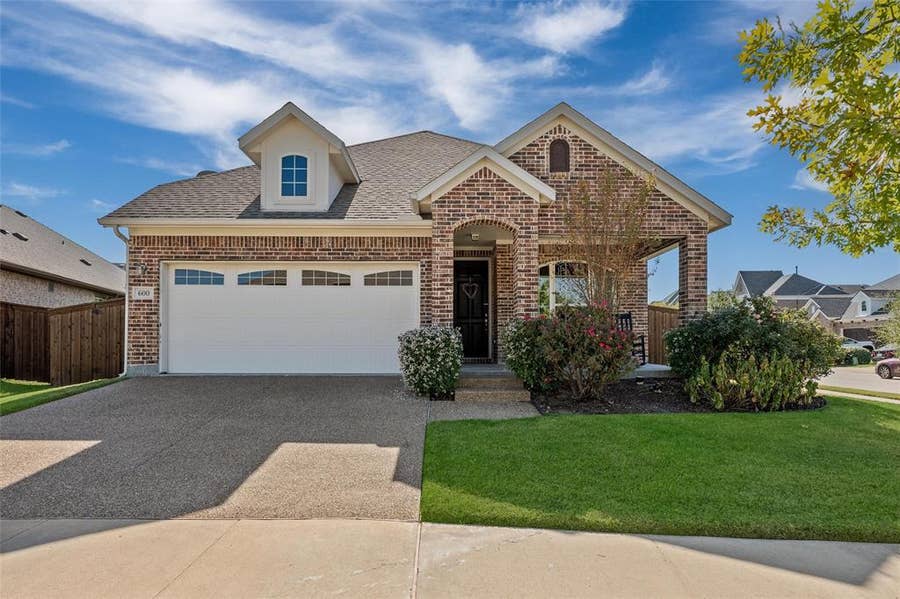 Property photo for 600 Chippewa Way, Aubrey, TX