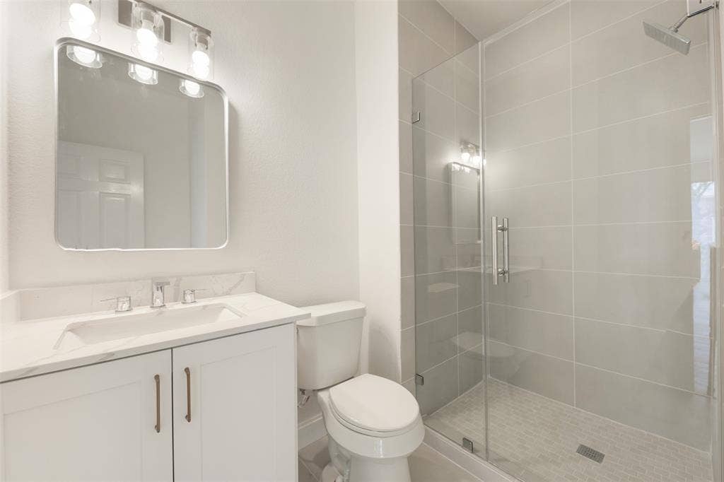 11573 Chaucer Drive, Frisco, TX 75035 11573 Chaucer Drive, Frisco, TX 75035