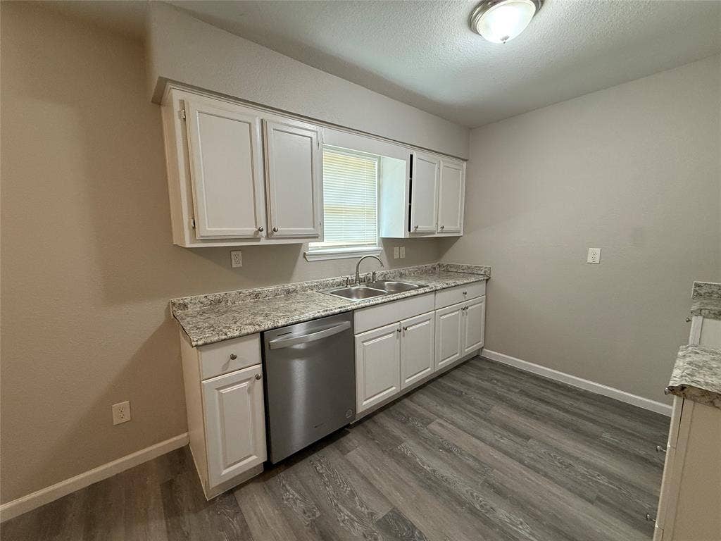10541 Cradlerock Drive, Dallas, TX 75217 10541 Cradlerock Drive, Dallas, TX 75217