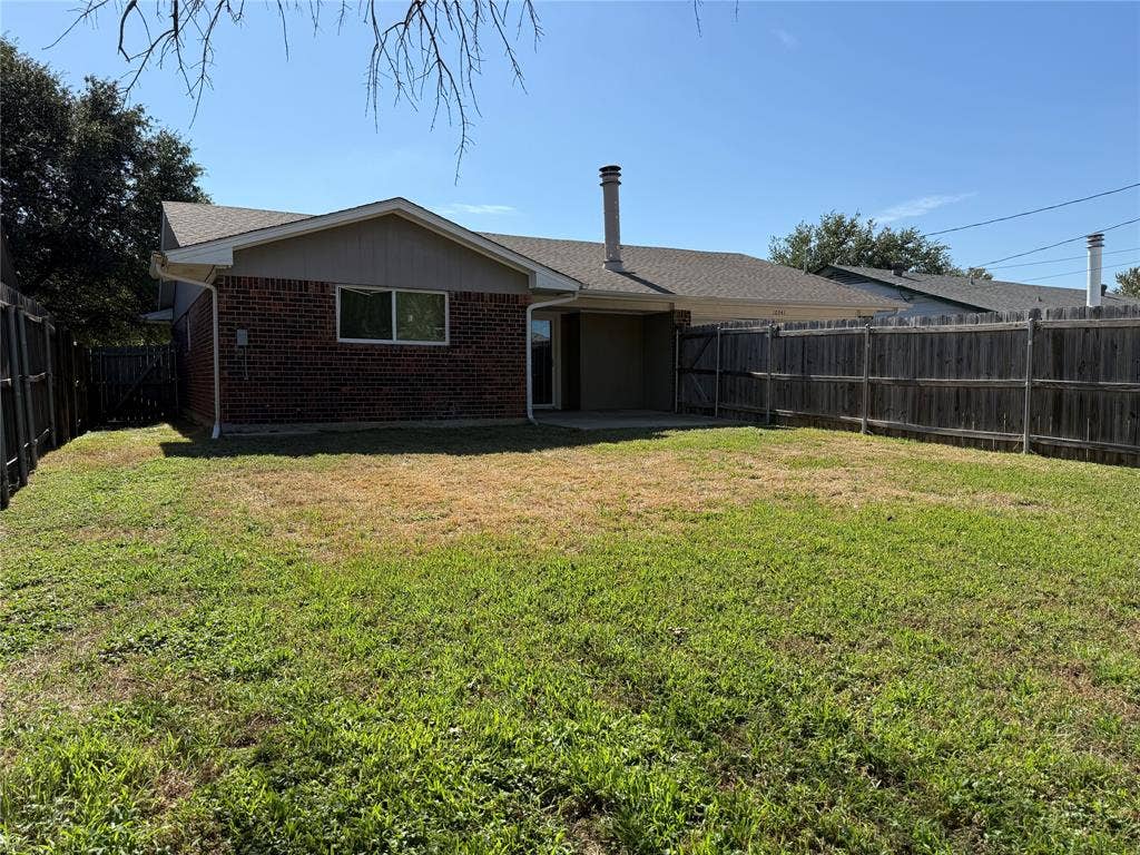 10541 Cradlerock Drive, Dallas, TX 75217 10541 Cradlerock Drive, Dallas, TX 75217