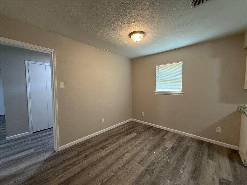 10541 Cradlerock Drive, Dallas, TX 75217 10541 Cradlerock Drive, Dallas, TX 75217
