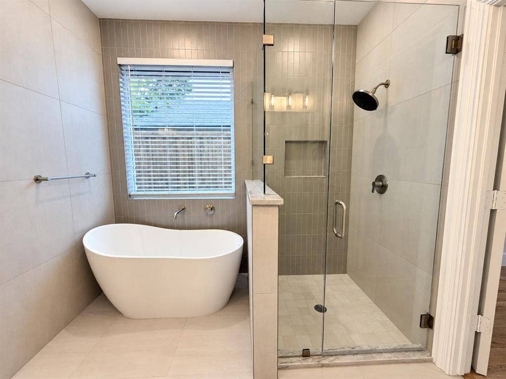 Soaking tub and shower