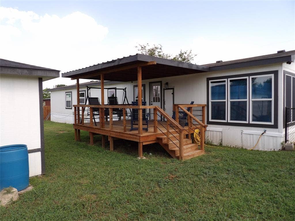 816 Preston Road, Red Oak, TX 75154 13 X 16 Storage Bld