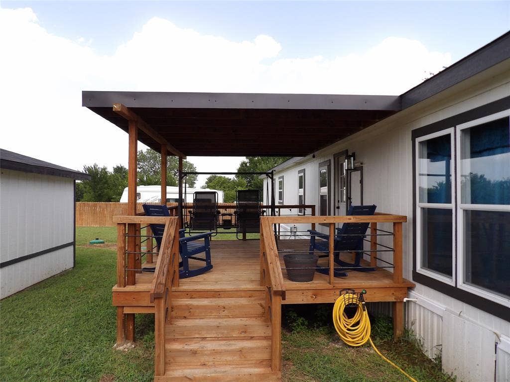 816 Preston Road, Red Oak, TX 75154 816 Preston Road, Red Oak, TX 75154