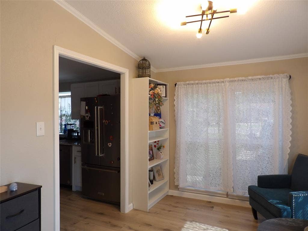 816 Preston Road, Red Oak, TX 75154 Sun Room