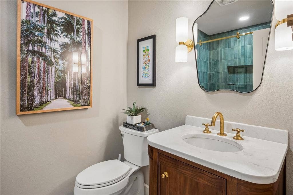 4317 Echo Glen Drive, Dallas, TX 75244
