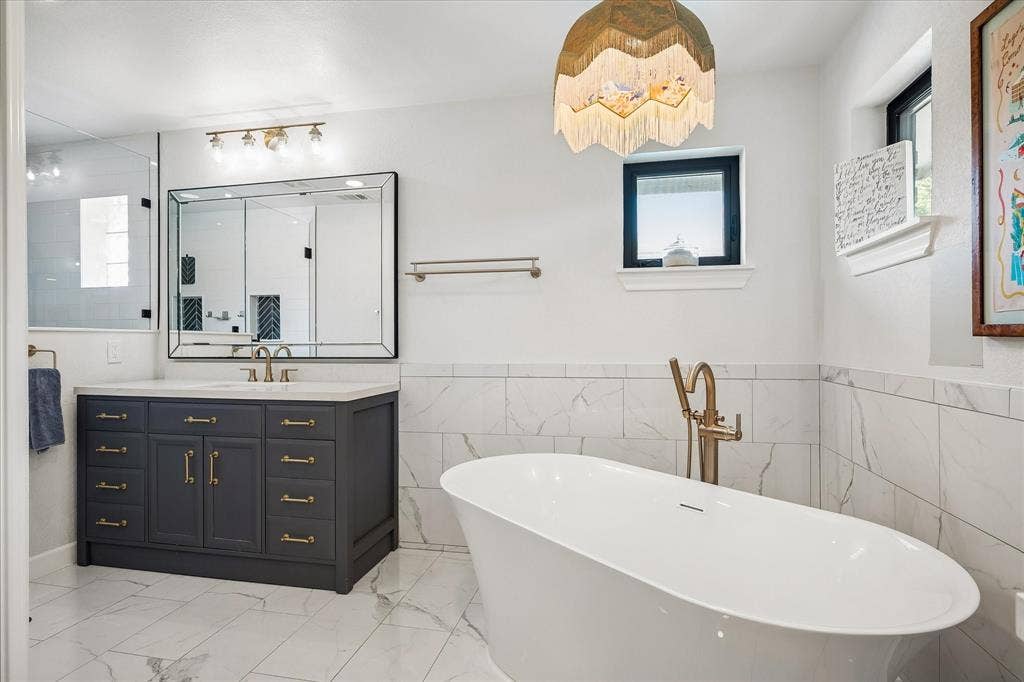 4317 Echo Glen Drive, Dallas, TX 75244