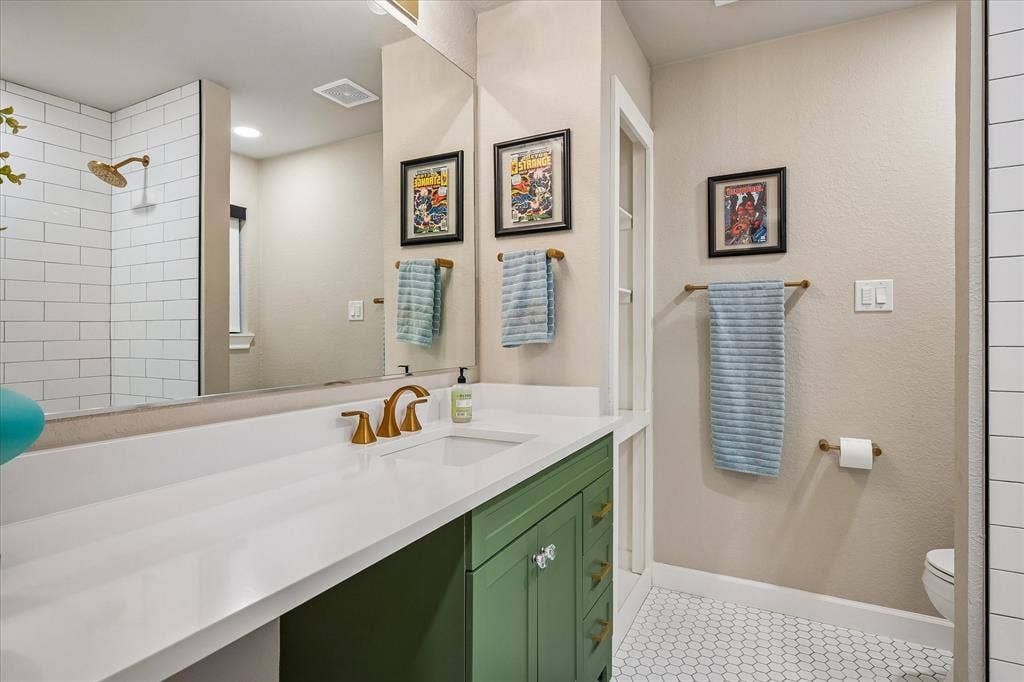 4317 Echo Glen Drive, Dallas, TX 75244