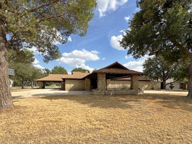 Property photo for 2101 Shoreline Drive, Abilene, TX
