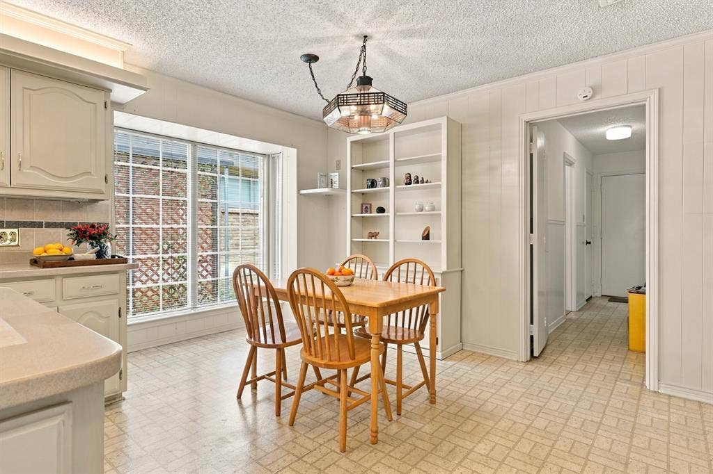 9501 Windy Knoll Drive, Dallas, TX 75243 9501 Windy Knoll Drive, Dallas, TX 75243
