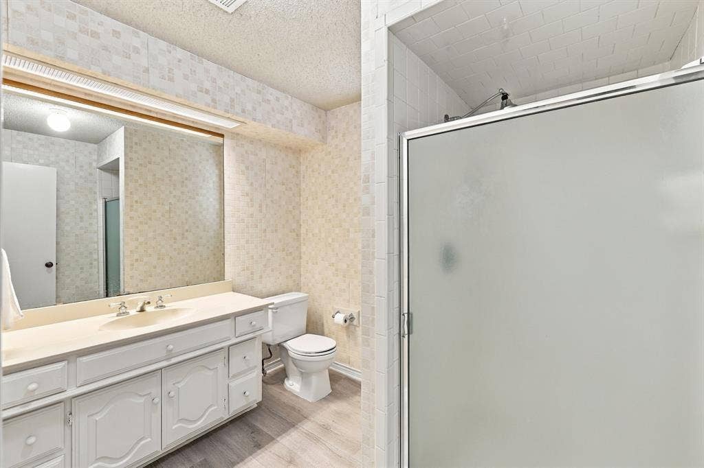 9501 Windy Knoll Drive, Dallas, TX 75243 9501 Windy Knoll Drive, Dallas, TX 75243