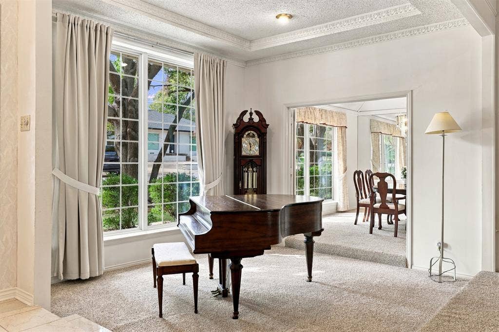 9501 Windy Knoll Drive, Dallas, TX 75243 9501 Windy Knoll Drive, Dallas, TX 75243
