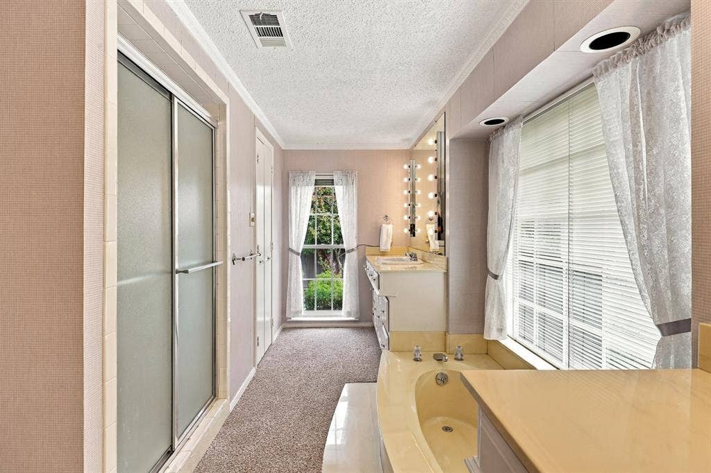 9501 Windy Knoll Drive, Dallas, TX 75243 9501 Windy Knoll Drive, Dallas, TX 75243