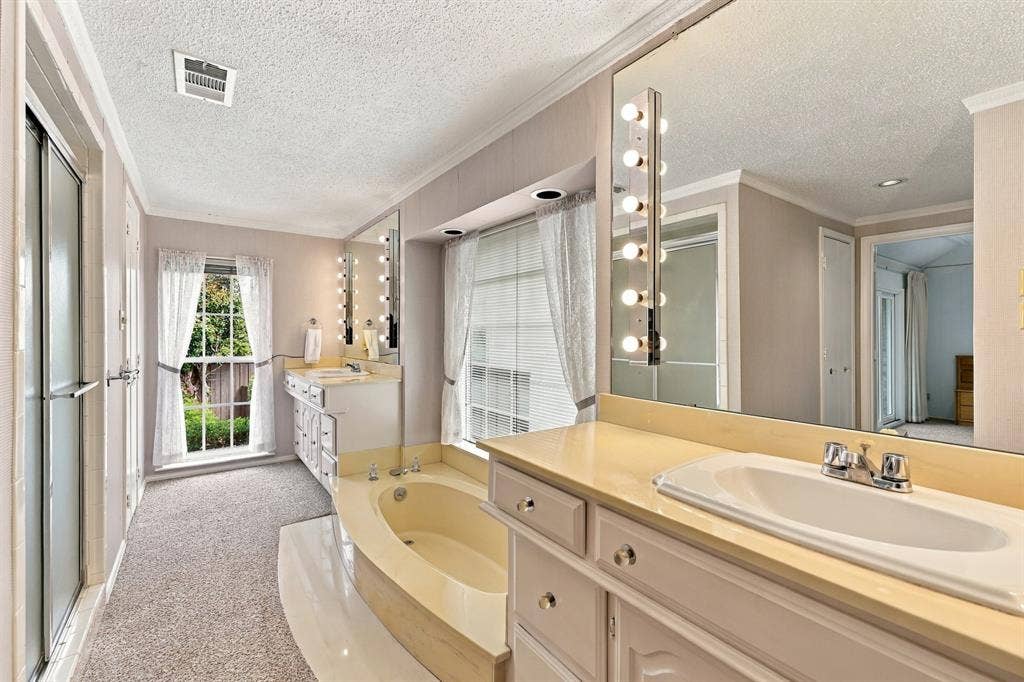9501 Windy Knoll Drive, Dallas, TX 75243 9501 Windy Knoll Drive, Dallas, TX 75243