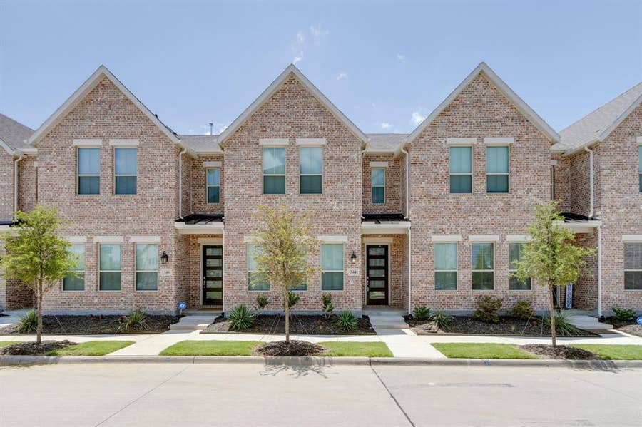 Property photo for 344 Almanor Street, Lewisville, TX