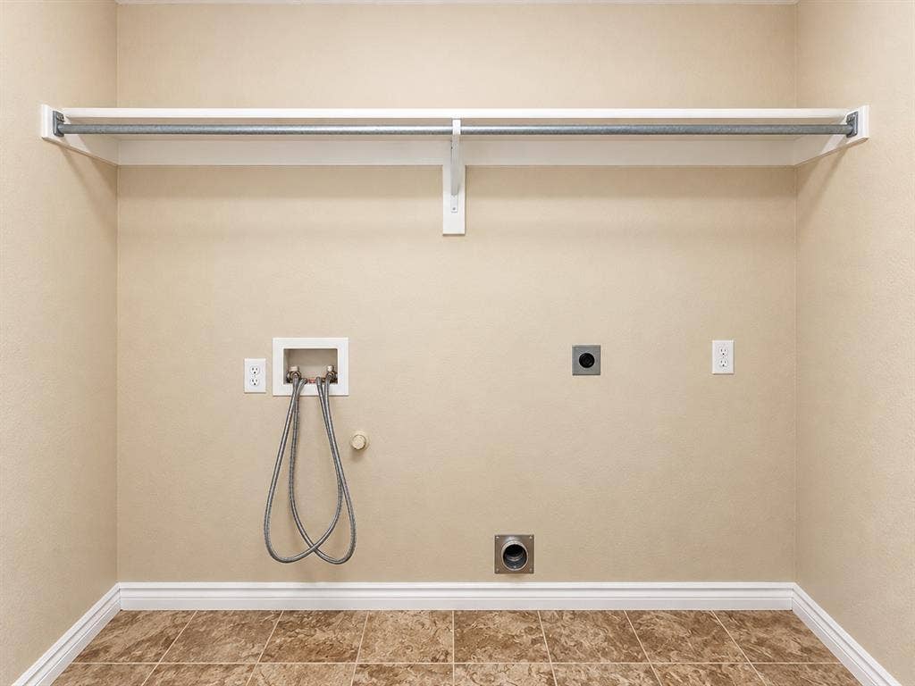 1103 Windsor Lane, Forney, TX 75126 1103 Windsor Lane, Forney, TX 75126
