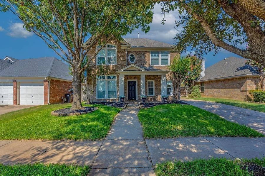 Property photo for 8508 Rock Creek Drive, Fort Worth, TX