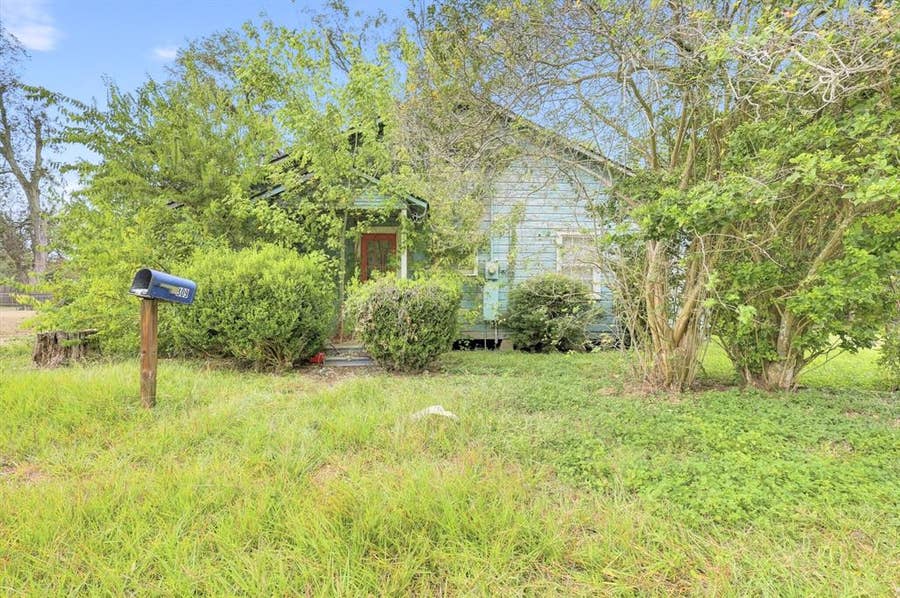 Property photo for 309 W Pecan Street, Wharton, TX