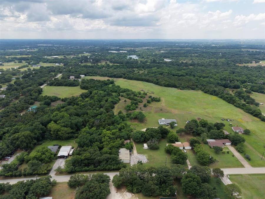 Property photo for 5542 Newt Patterson Road, Mansfield, TX