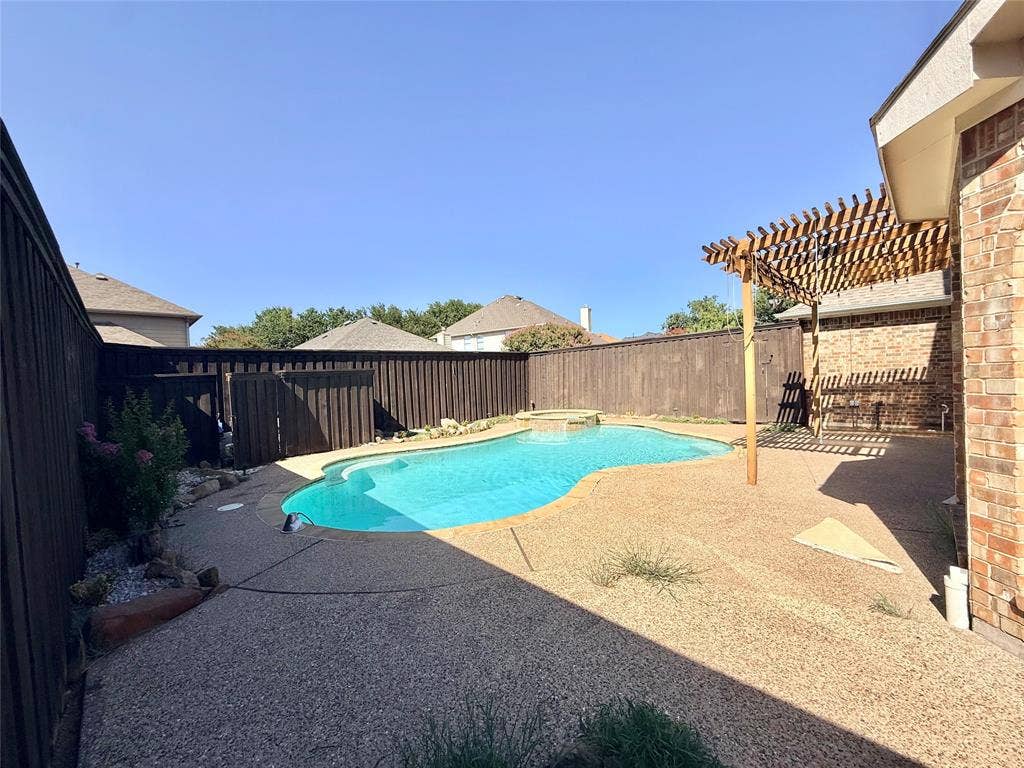 4525 Reunion Drive, Plano, TX 75024 4525 Reunion Drive, Plano, TX 75024