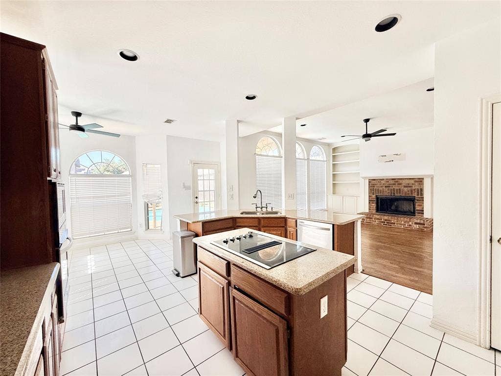 4525 Reunion Drive, Plano, TX 75024 4525 Reunion Drive, Plano, TX 75024