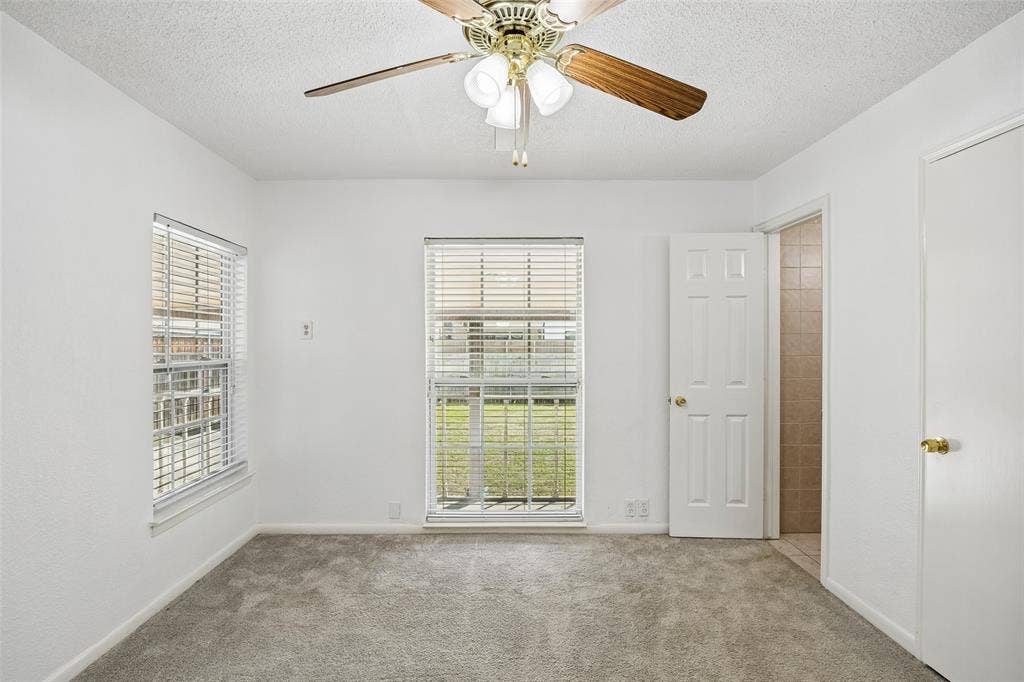 Guest bedroom in back of home.