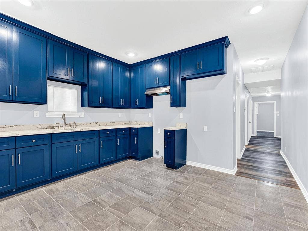 622 S Edgefield Avenue, Dallas, TX 75208