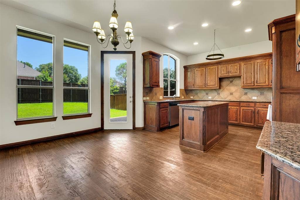 1910 Saint Johns Avenue, Allen, TX 75002 1910 Saint Johns Avenue, Allen, TX 75002