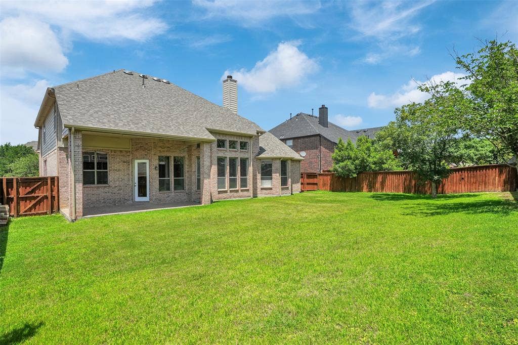 1910 Saint Johns Avenue, Allen, TX 75002 1910 Saint Johns Avenue, Allen, TX 75002