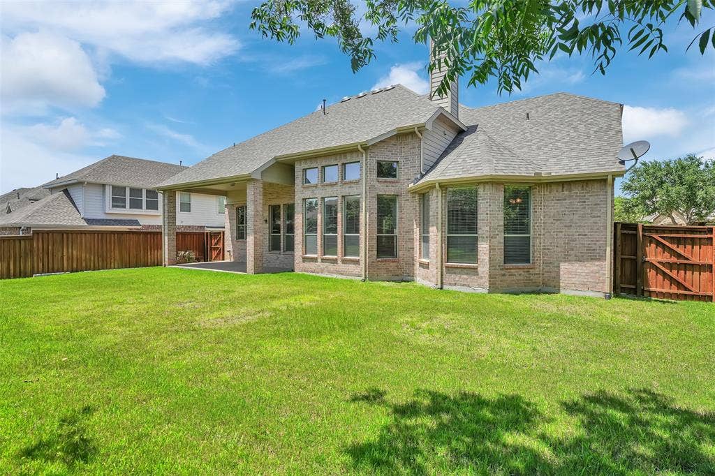 1910 Saint Johns Avenue, Allen, TX 75002 1910 Saint Johns Avenue, Allen, TX 75002